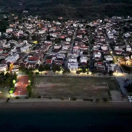 νέος πύργος Family *