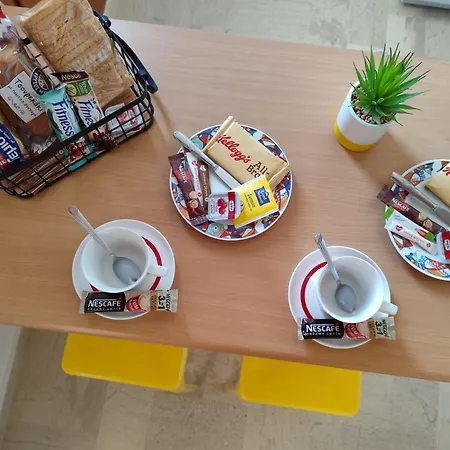 νέος πύργος Family Неос-Пиргос